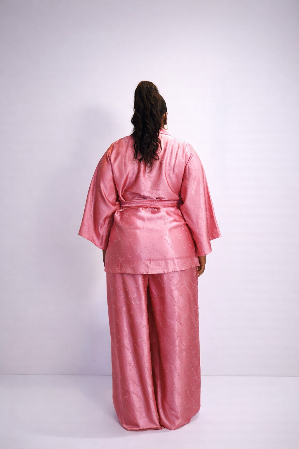 AMII SILK TWO PIECE - Image 4